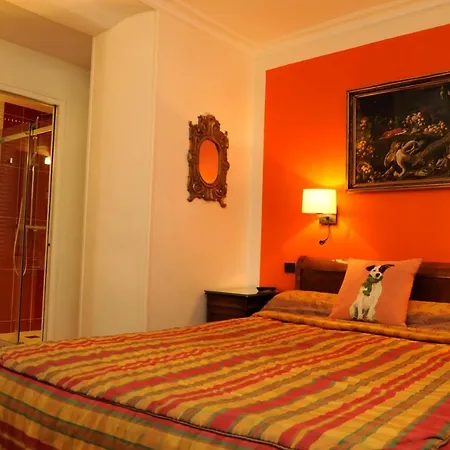 Hotel La Sanguine 2*