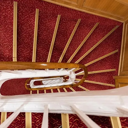 Hotel La Sanguine Paris