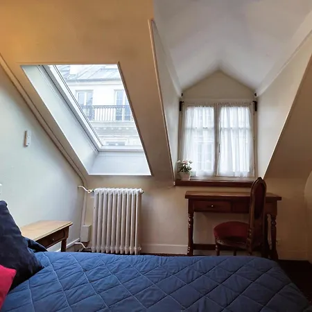 La Sanguine Hotel Paris