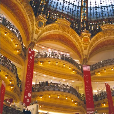 La Sanguine 2* Paris