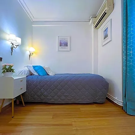 La Sanguine Hotel Paris