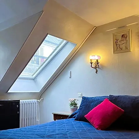 Hotel La Sanguine 2*