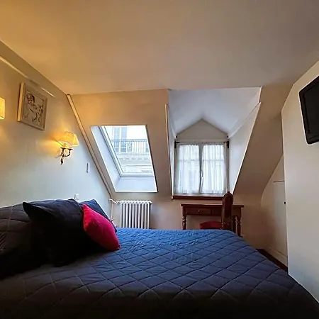 La Sanguine Hotel